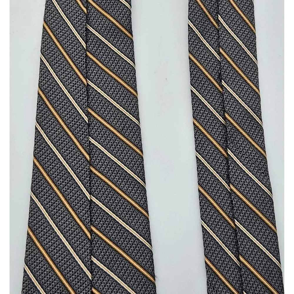 Jos A. Bank Signature Collection Silk Tie Mens‎ Gray Stripe Classic Dress 59x3.5